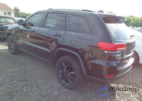 2015 Jeep Grand Cherokee Laredo z USA, uszkodzony, nr VIN 1C4RJFAG5FC939851